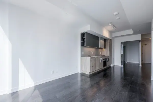 19 Western Battery RD #710, Toronto C01, ON M6K 3S4