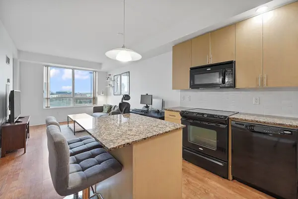 181 Wynford DR #706, Toronto C13, ON M3C 0C6
