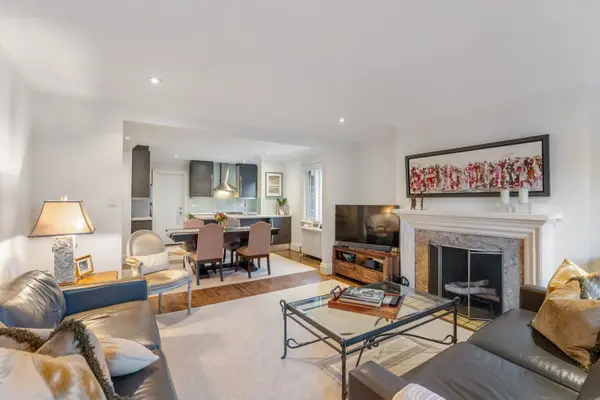 1208 Avenue RD, Toronto C04, ON M5N 2G4