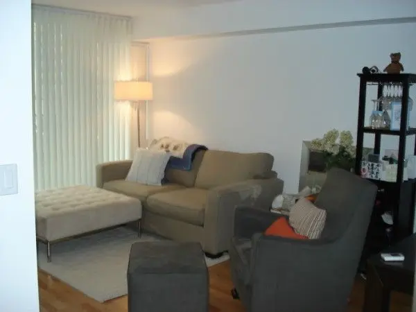111 Elizabeth ST #619, Toronto C01, ON M5G 1P7