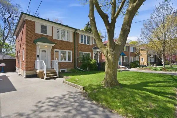 69 Thursfield CRES, Toronto C11, ON M4G 2N4