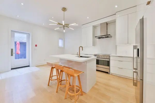 234 Brock AVE #Main, Toronto C01, ON M6K 2M2