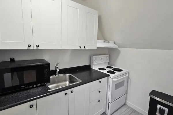 118 Pembroke ST #3, Toronto C08, ON M5A 2E5
