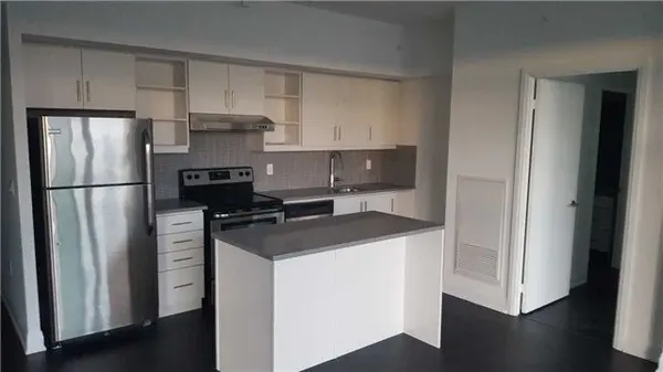 160 Vanderhoof AVE #1413, Toronto C11, ON M4G 2G6
