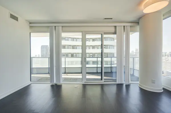 85 Wood ST #3303, Toronto C08, ON M4Y 0E8