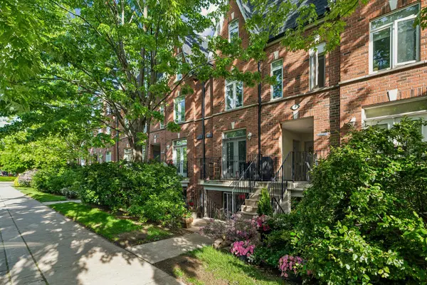 7 Shank ST #704, Toronto C01, ON M6J 3W9