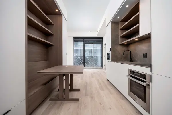 55 Charles ST E #3908, Toronto C08, ON M4Y 0J1