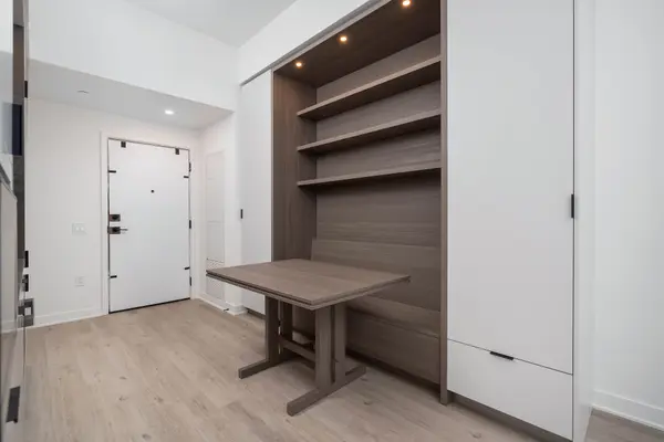 55 Charles ST E #3908, Toronto C08, ON M4Y 0J1