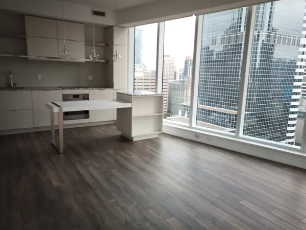 197 Yonge ST #197, Toronto C08, ON M5B 0C1