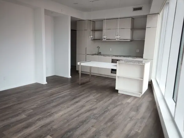 197 Yonge ST #197, Toronto C08, ON M5B 0C1
