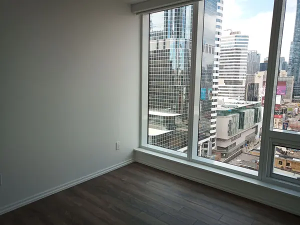 197 Yonge ST #197, Toronto C08, ON M5B 0C1