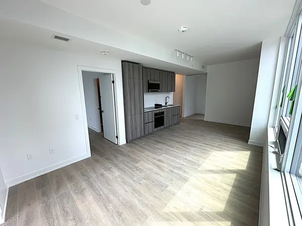 117 Broadway AVE #3202, Toronto C10, ON M4P 1V3