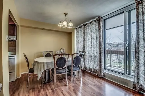 20 Sunrise AVE #308, Toronto C13, ON M4A 2R2