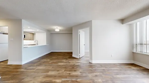 5 Greystone Walk DR #1511, Toronto E04, ON M1K 5J5