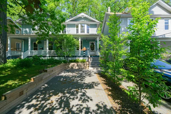 101 Silver Birch AVE, Toronto E02, ON M4E 3L3