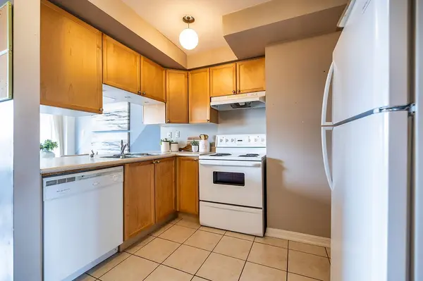 169 Scottsdale DR, Clarington, ON L1C 5L3