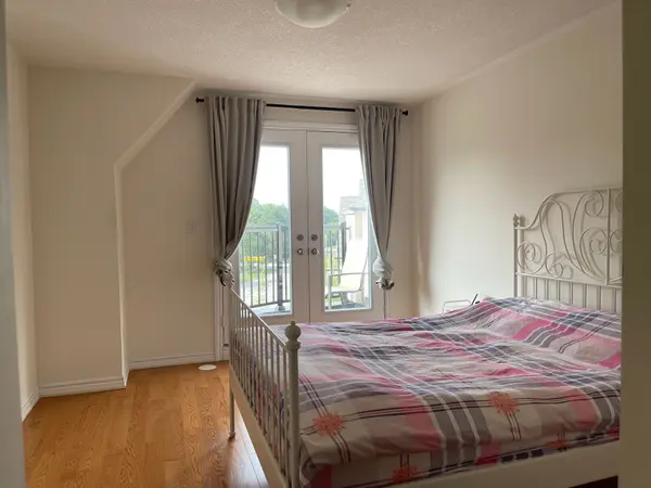 1 Eaton Park LN #31, Toronto E05, ON M1W 0A5