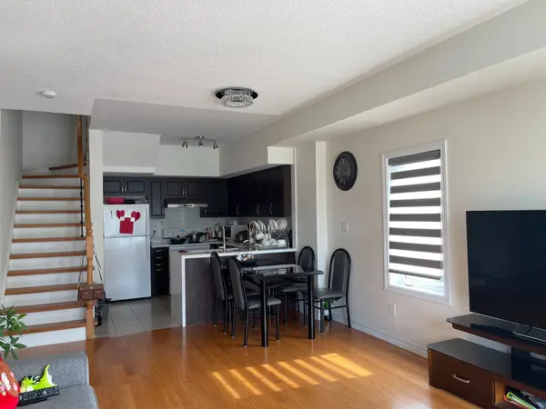1 Eaton Park LN #31, Toronto E05, ON M1W 0A5