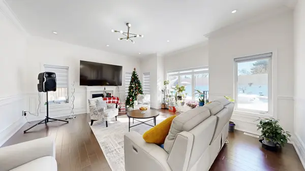 3 Mary Willson CT, East Gwillimbury, ON L9N 0P5