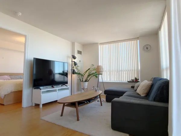 51 Times AVE #702, Markham, ON L3T 7X7