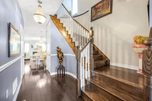 238 King ST S, New Tecumseth, ON L9R 0A7