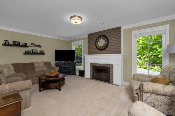 1897 Marchmont RD, Severn, ON L3V 6H2