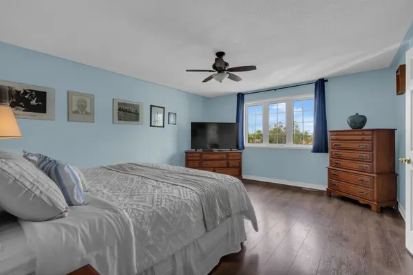 101 Downing CRES, Barrie, ON L4N 8V5