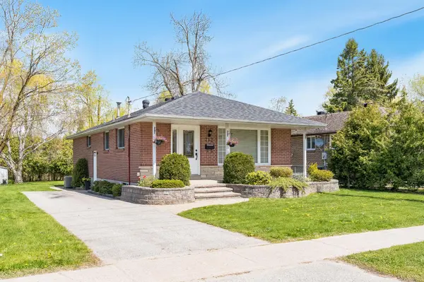 212 Grove ST E, Barrie, ON L4M 2P9