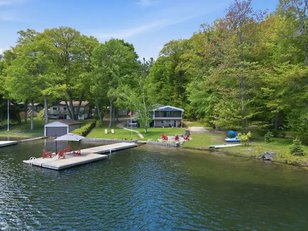 23 Timcourt DR, Tiny, ON L9M 0B9