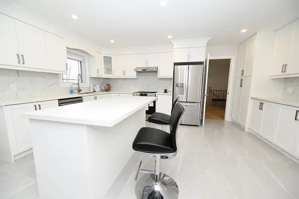 88 Bayshore DR, Ramara, ON L0K 1B0