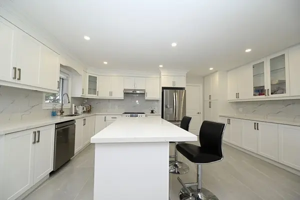 88 Bayshore DR, Ramara, ON L0K 1B0