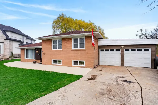 1332 Stanbury RD, Oakville, ON L6L 2J4