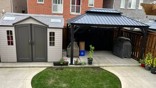 60 Nahani WAY #Basement, Mississauga, ON L4Z 4J8