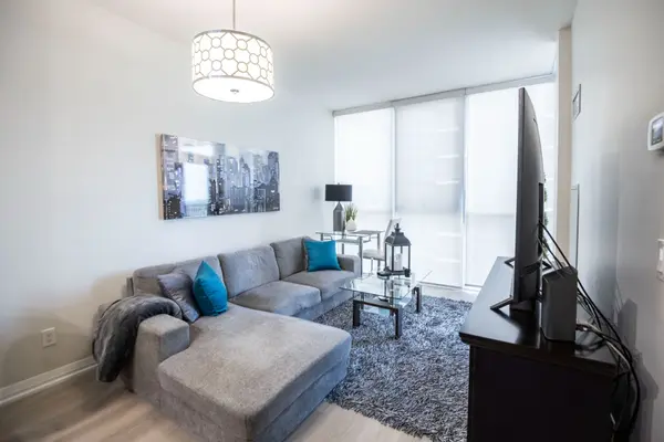 75 Eglinton AVE W #1601, Mississauga, ON L5R 0E5