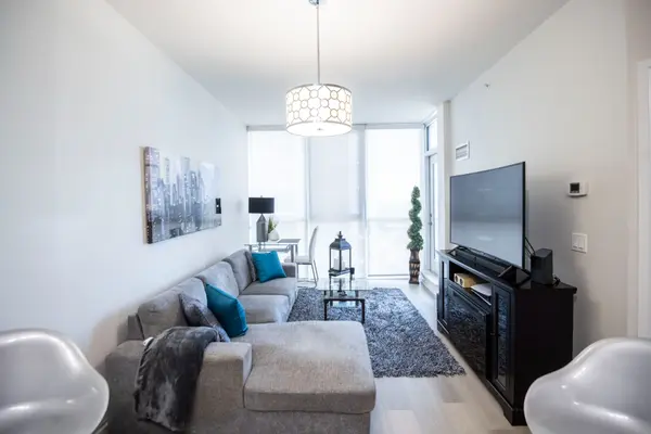 75 Eglinton AVE W #1601, Mississauga, ON L5R 0E5