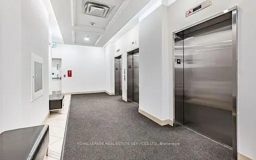 9 George ST N #1602, Brampton, ON L6X 0T6