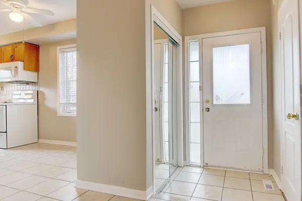 1498 Pinecliff RD, Oakville, ON L6M 4A8