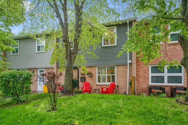 1050 Shawnmarr RD #129, Mississauga, ON L5H 3V1