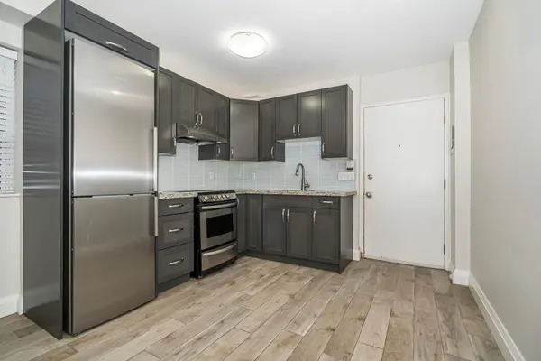 2637 Keele ST #2, Toronto W04, ON M6L 2P2