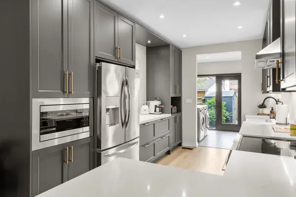 209 Maria ST, Toronto W02, ON M6P 1W6