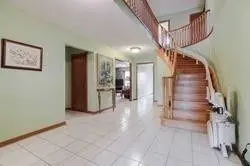 35 Kingsplate CRES, Toronto W10, ON M9W 6X5