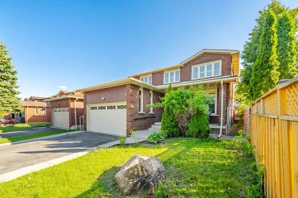 26 Sunforest DR, Brampton, ON L6Z 2Z1