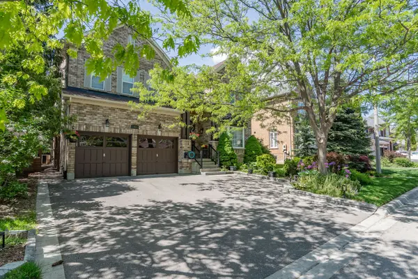 26 Emperor DR, Brampton, ON L6P 1X5