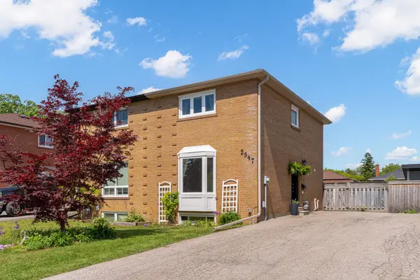 2347 Brookhurst RD, Mississauga, ON L5J 1R1