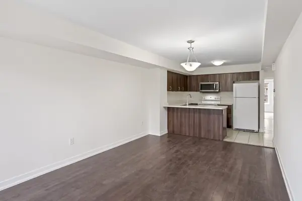 2355 Sheppard AVE W #238, Toronto W05, ON M9M 0B5