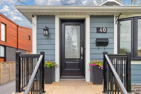 40 Briarwood AVE, Mississauga, ON L5G 3N6