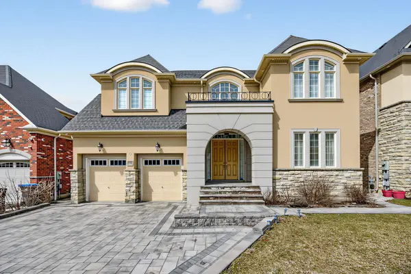 54 Kelways CIR #Main/Upper, Brampton, ON L6T 0G5