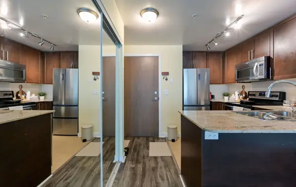3985 Grand Park DR #1004, Mississauga, ON L5B 0H8