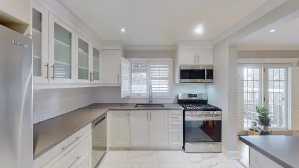 3081 Olympus Mews, Mississauga, ON L5N 4V8