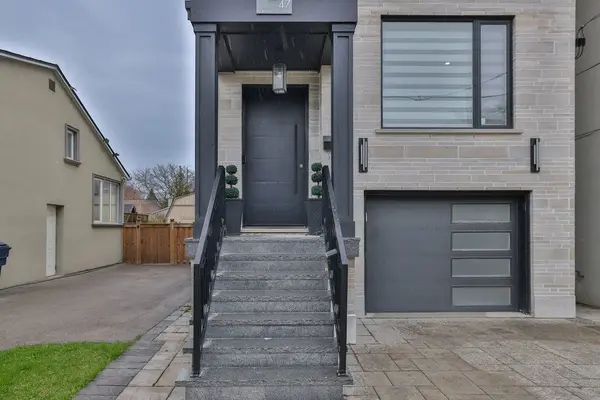 47 Thirteenth ST, Toronto W06, ON M8V 3H3